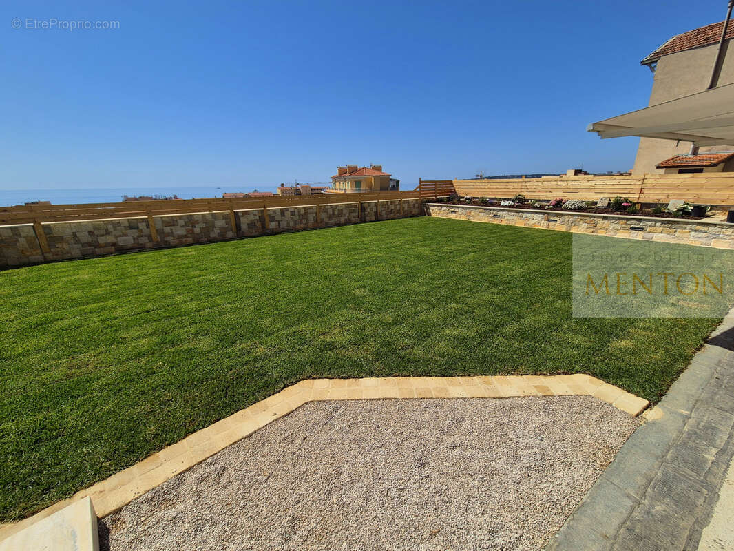 Appartement à MENTON