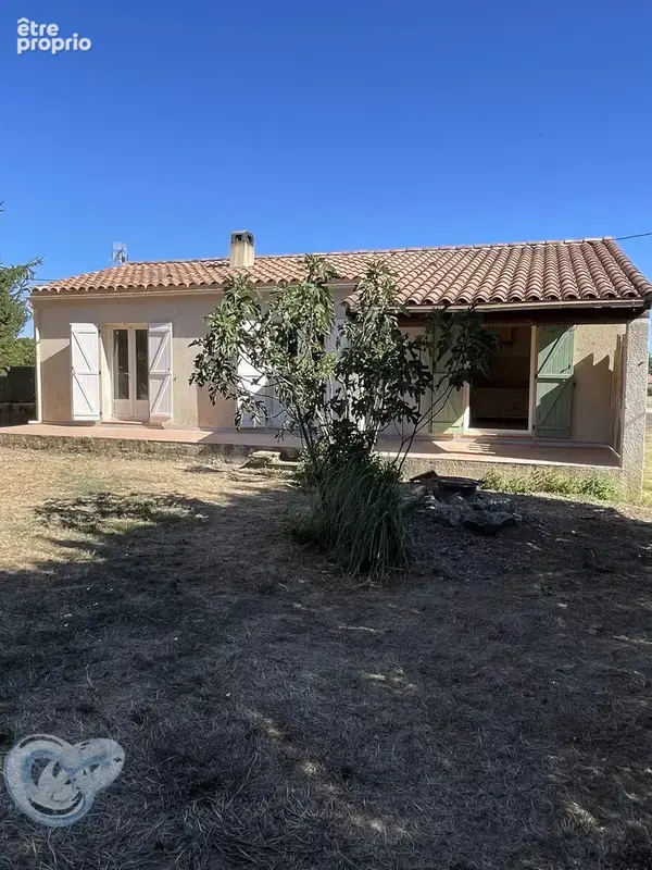 EXCLUSIVITE - Maison de plain-pied de 80 m² habitables avec jardin et garage attenant - photo 2