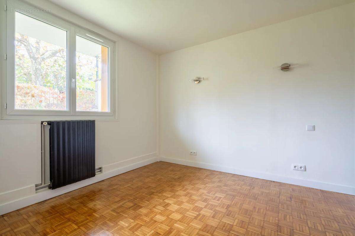 Appartement à LE RAINCY