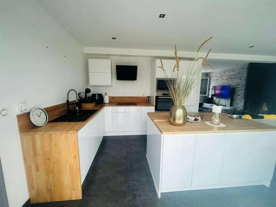 Maison à CAMPHIN-EN-CAREMBAULT