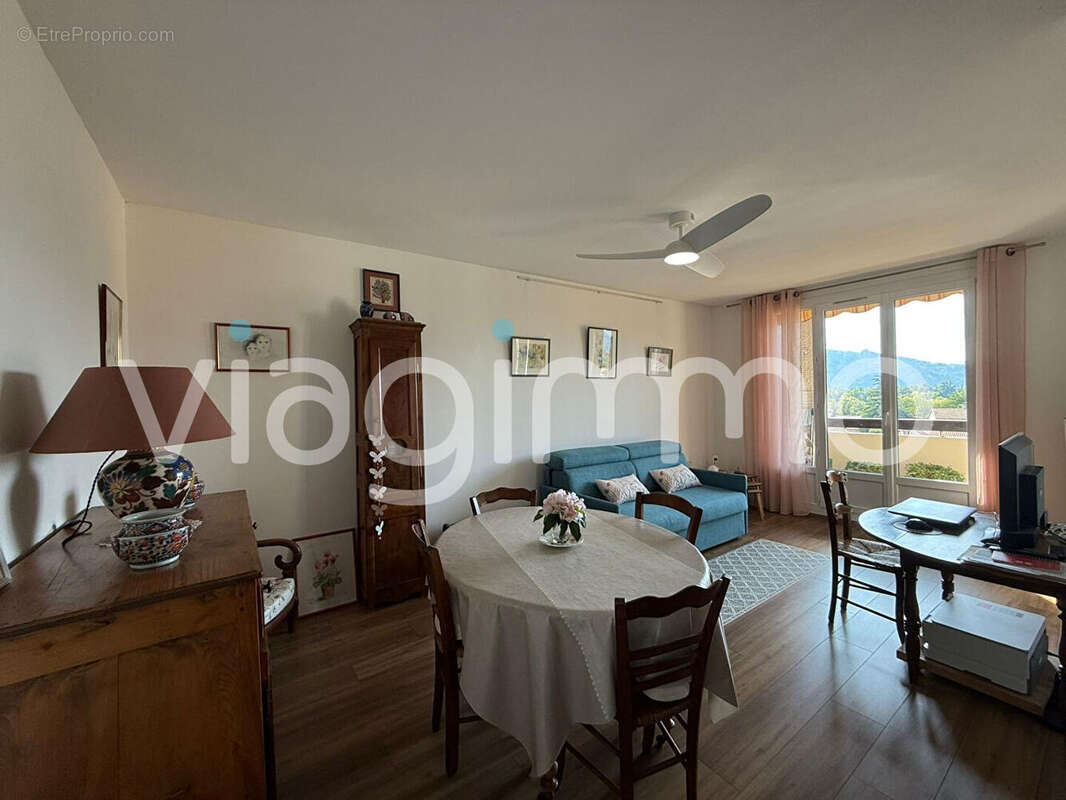 Appartement à BOURG-LES-VALENCE