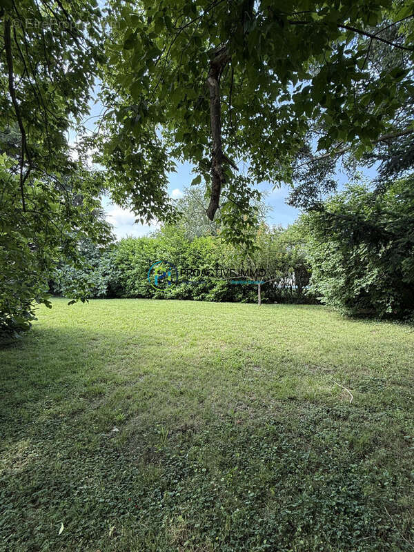 Terrain 854 m² à Portet-Sur-Garonne  - photo 3