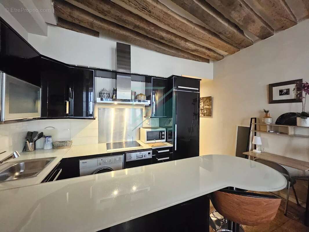 Appartement à PARIS-6E