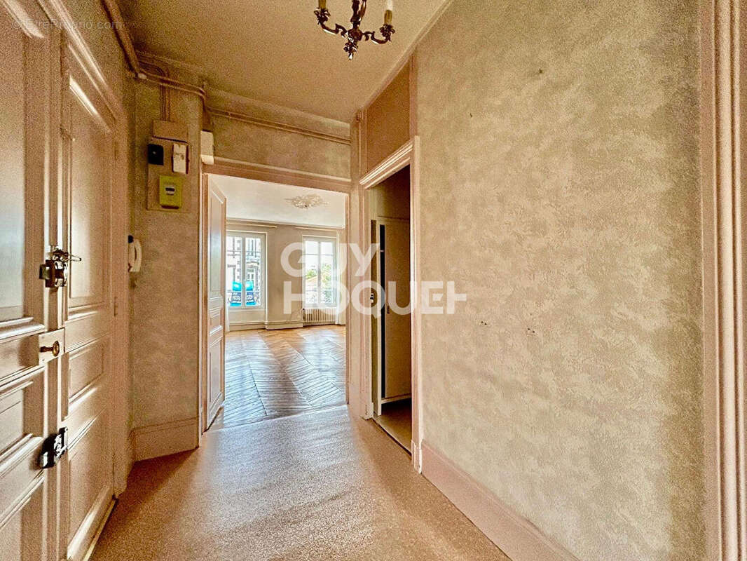 CLERMONT-FERRAND - Appartement de caractère T4 de 85 m² - photo 3