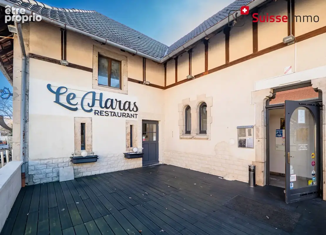 Murs + appartement T5 (+ possibilité fonds restaurant + Licence 4 ) - photo 2