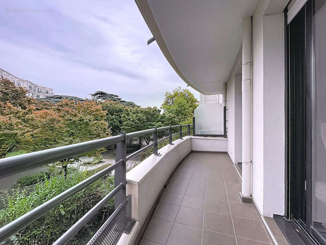 Appartement à CHATILLON