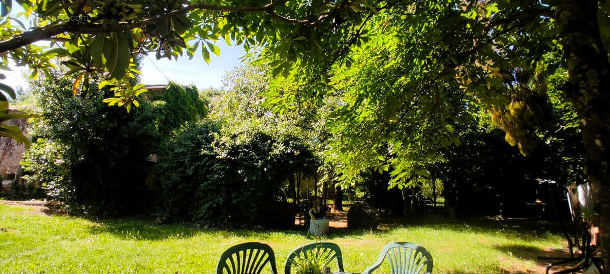 Maison à VILLECROZE