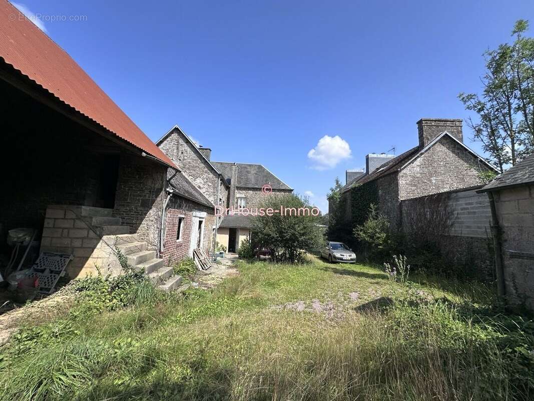 Maison à LA FERRIERE-HARANG