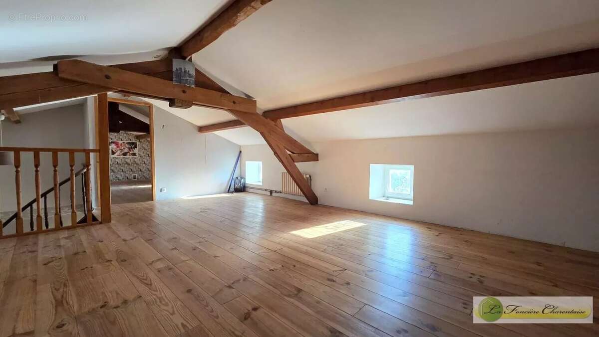 Maison à FOUQUEURE