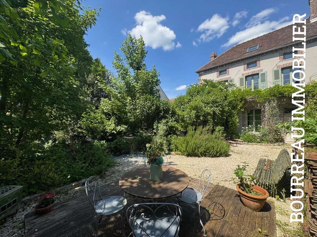 Maison à CEZY