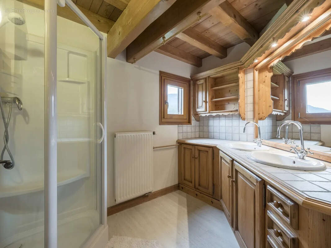 Maison 465 m² à Mieussy  - photo 11