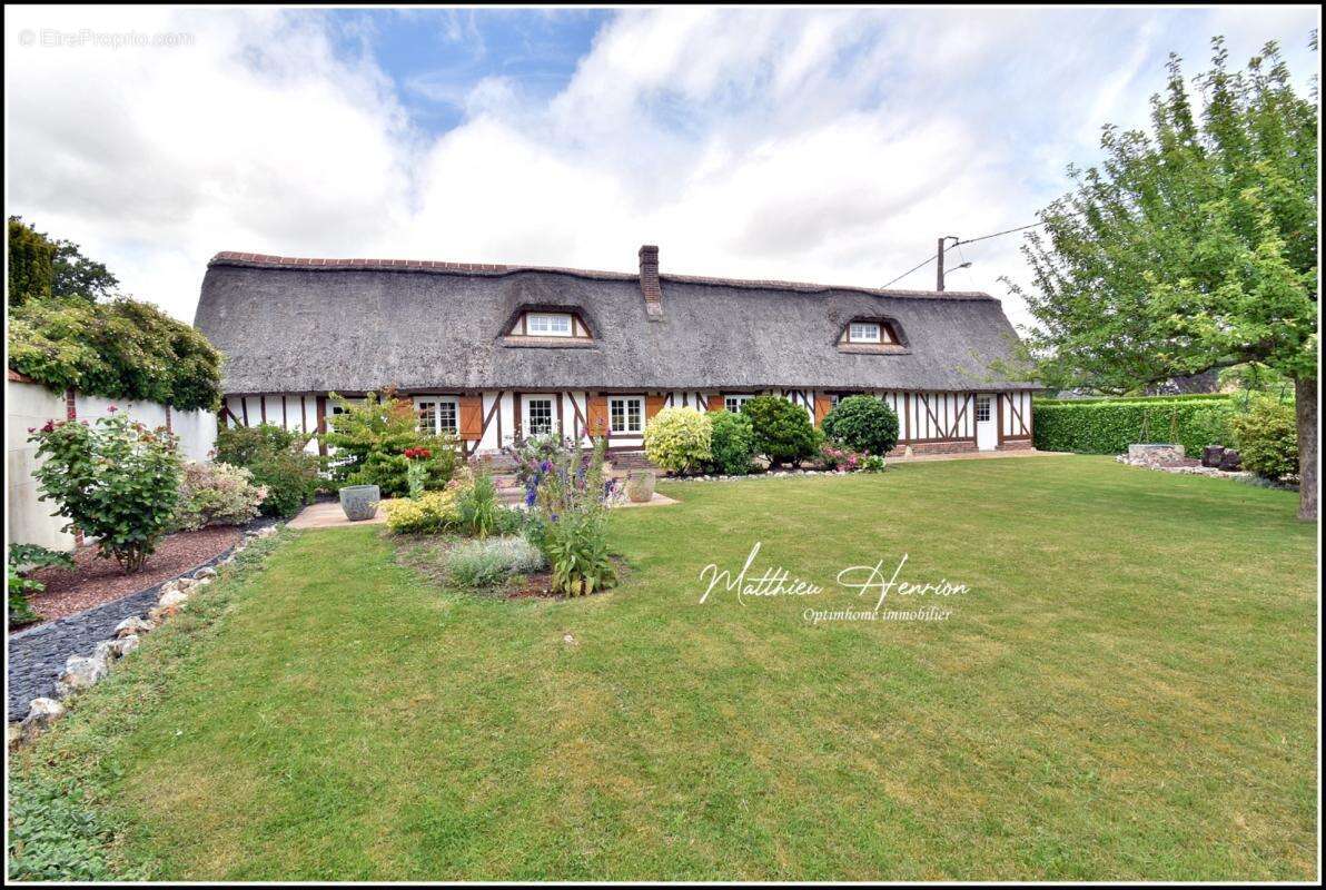 Maison de caractère chargée d'histoire, garage, DPE C ! - photo 20