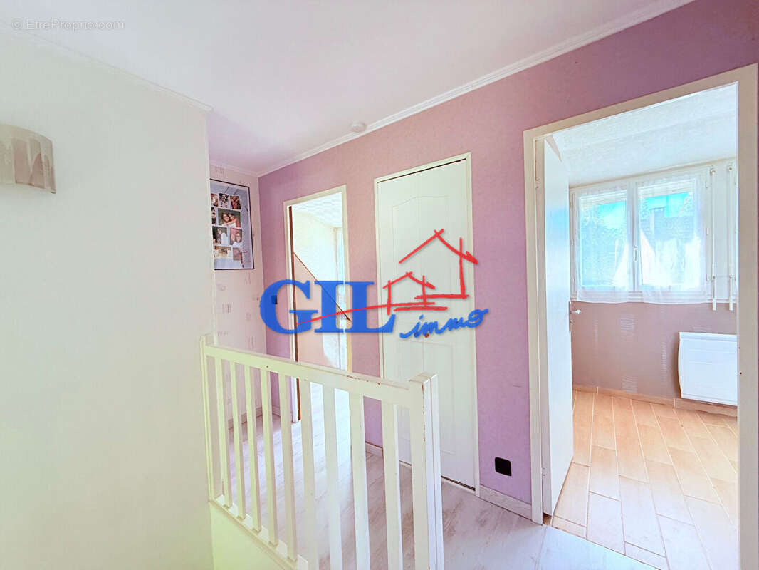 Maison à SAVIGNY-LE-TEMPLE