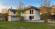 Maison à BASSENS