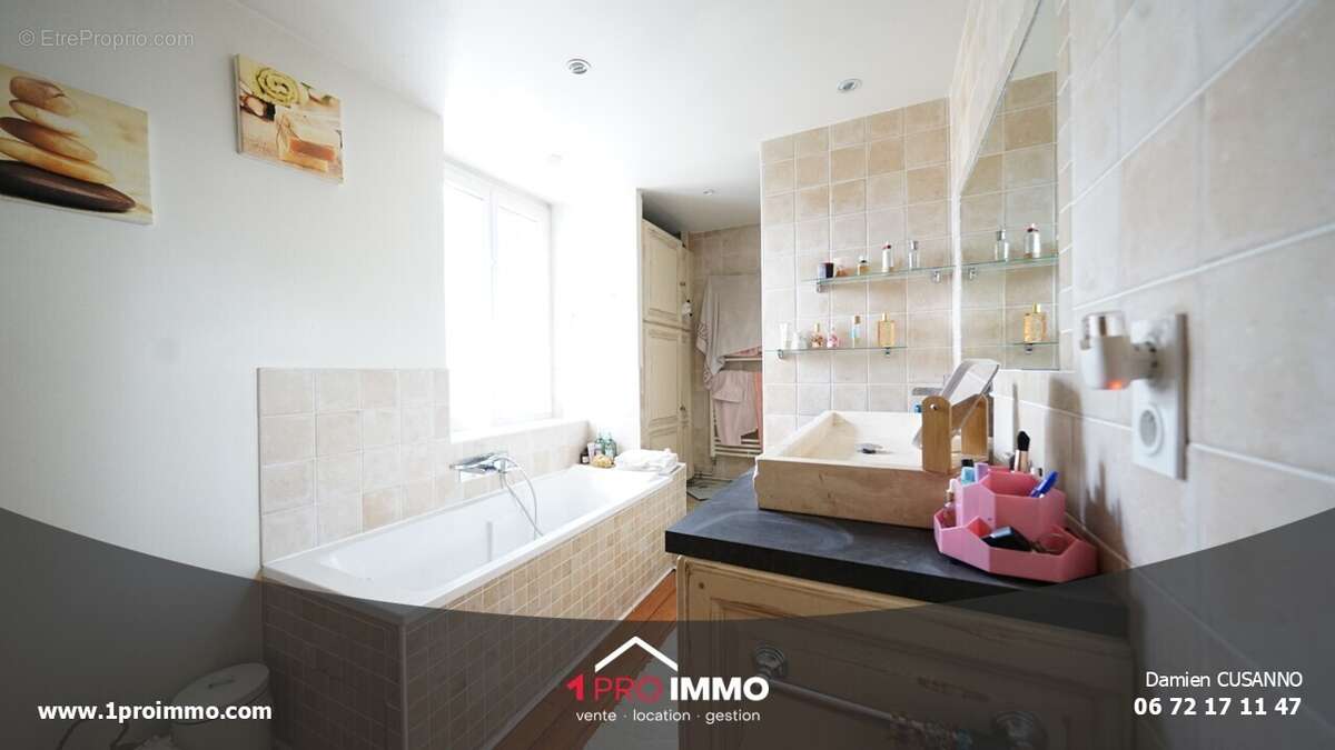 photos n°1 - Maison à SAINT-EGREVE