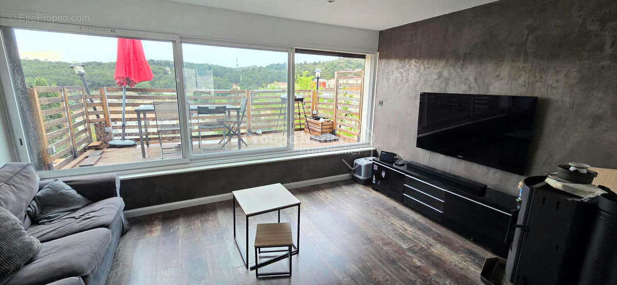 Appartement à LE ROVE