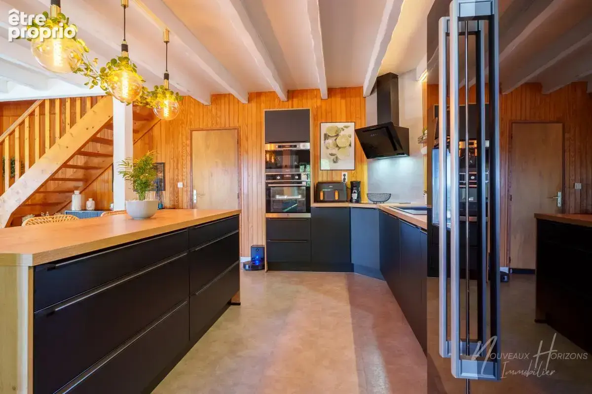 Maison 158 m² à Condat-Sur-Vienne  - photo 4
