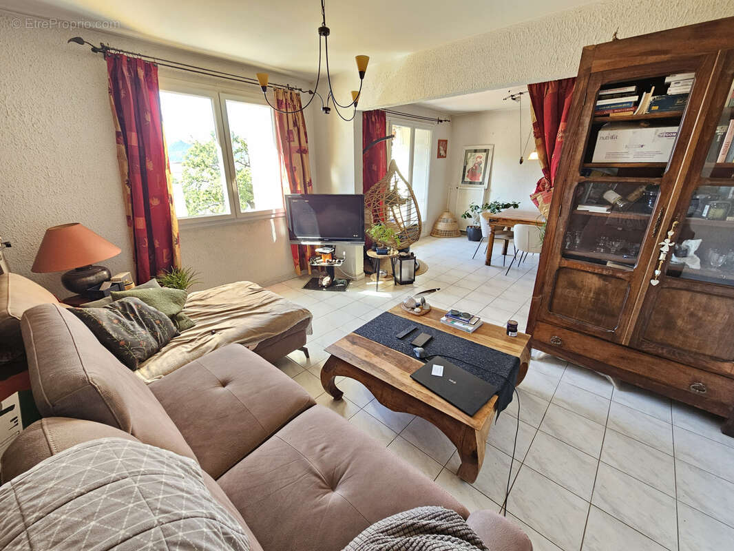 Appartement à HYERES