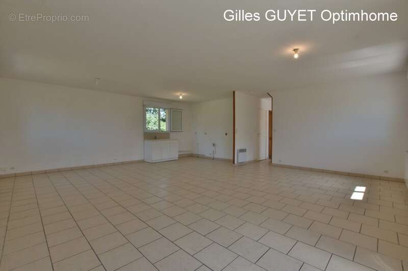 BERNAY,MAISON INDIVIDUELLE T6  121M2  4 chambres. Terrain de 1200M² env. 215500€ (27) - photo 3
