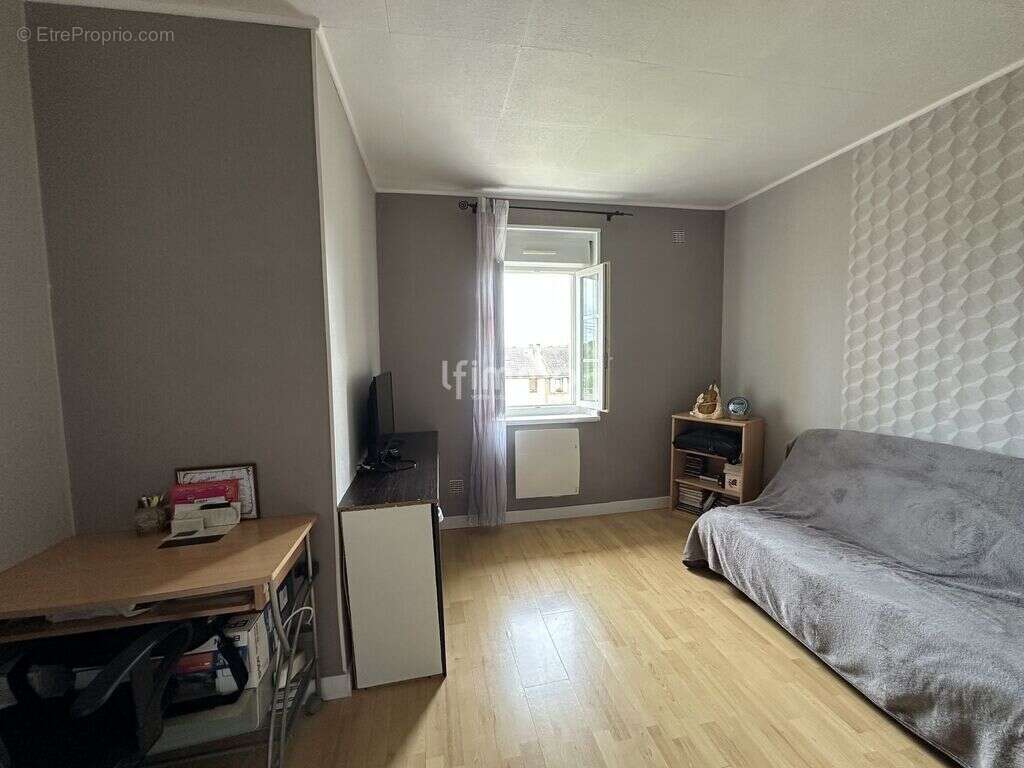 Maison à SAINT-CLAIR-DE-HALOUZE