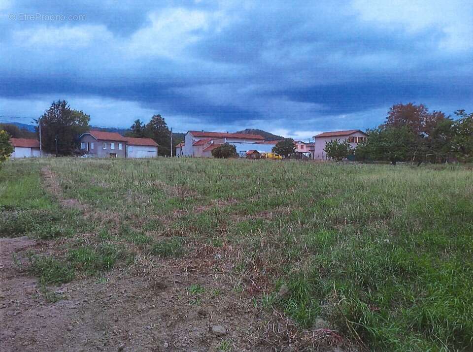Terrain à CHAMPDIEU