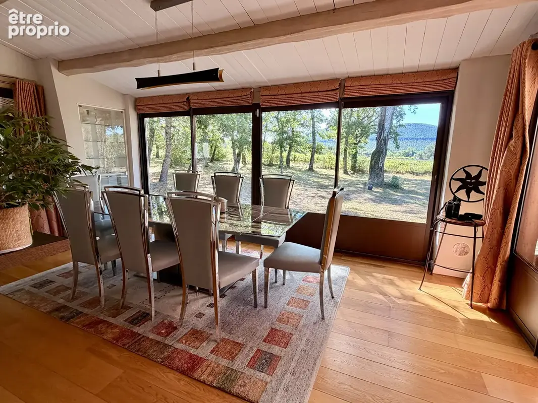 Élégante propriété avec villa principale, mazet en pierres et piscine - photo 36