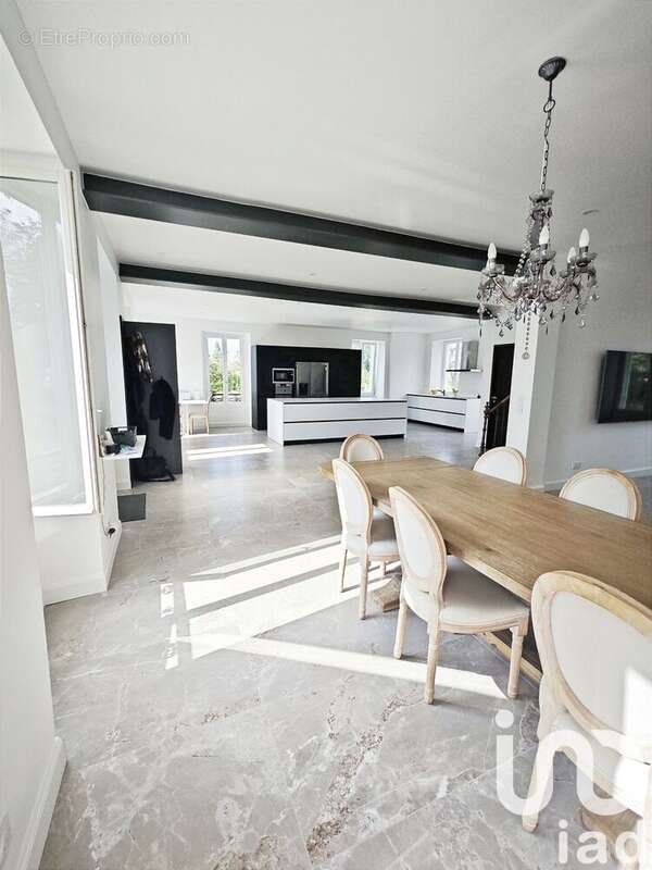 Photo 5 - Autre à CHAMPS-SUR-YONNE