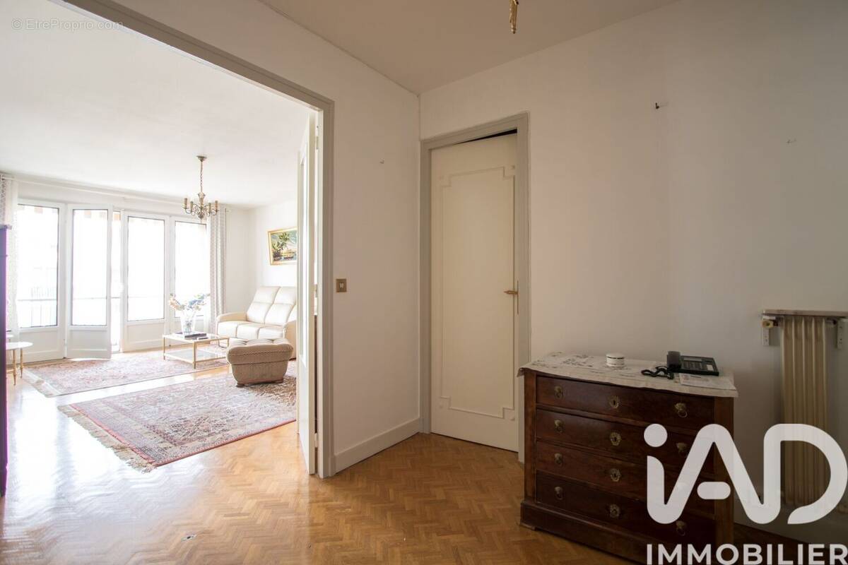 Photo 1 - Appartement à BOIS-D'ARCY