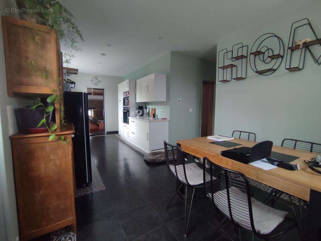 Maison à PORT-DES-BARQUES