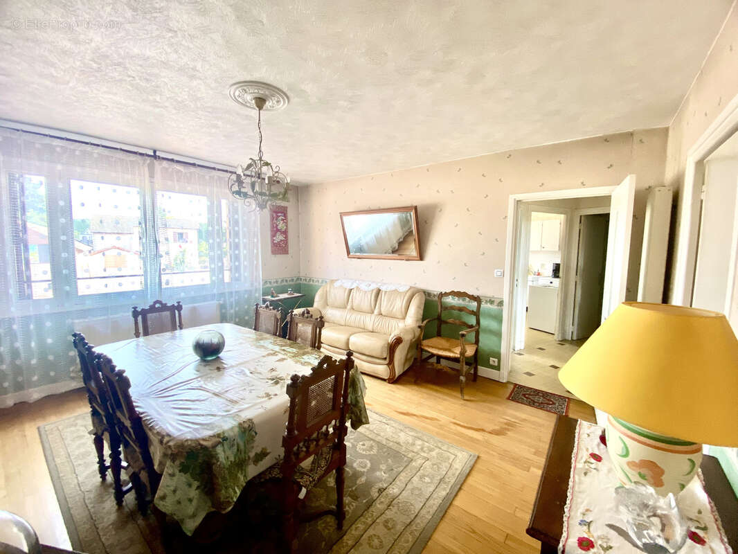 Maison à LE COTEAU