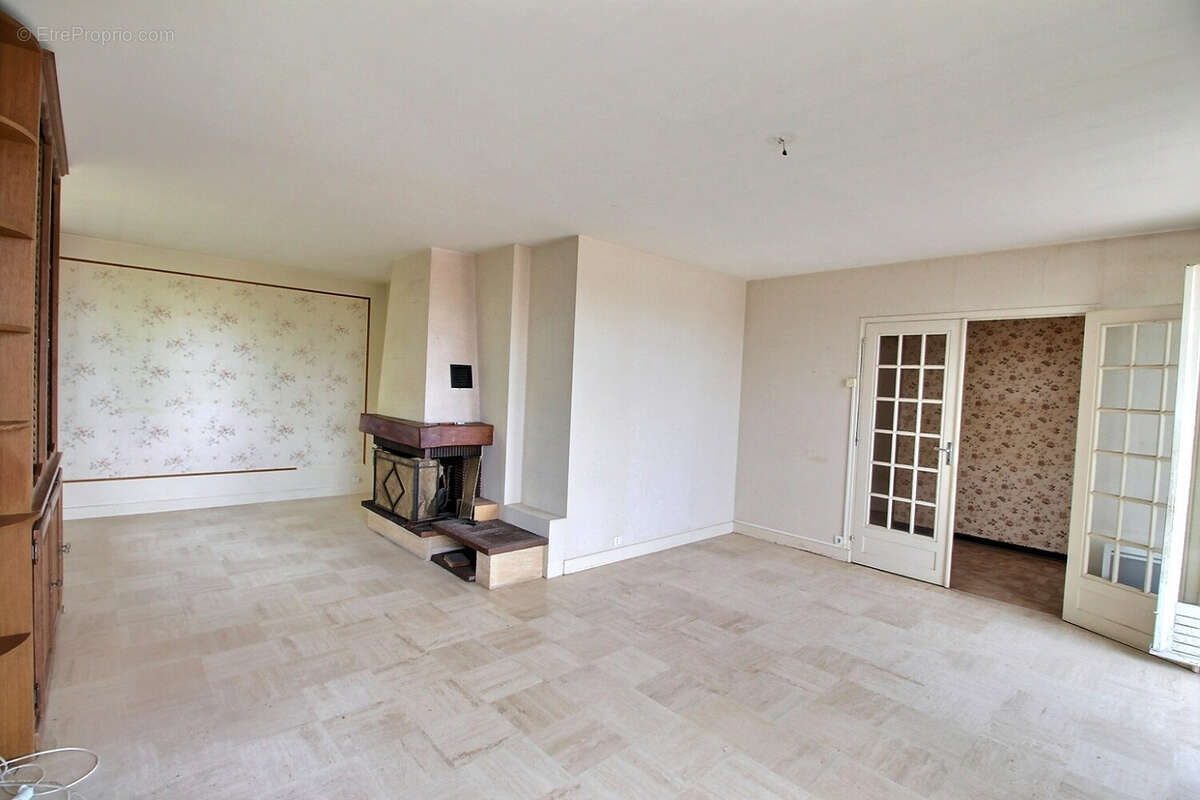 Maison 91 m² à Saint-Florentin  - photo 4