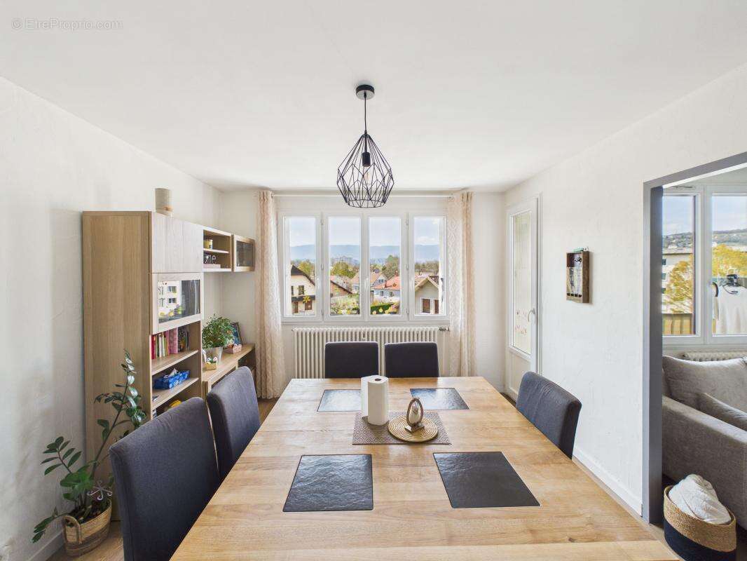 Appartement à BARBERAZ