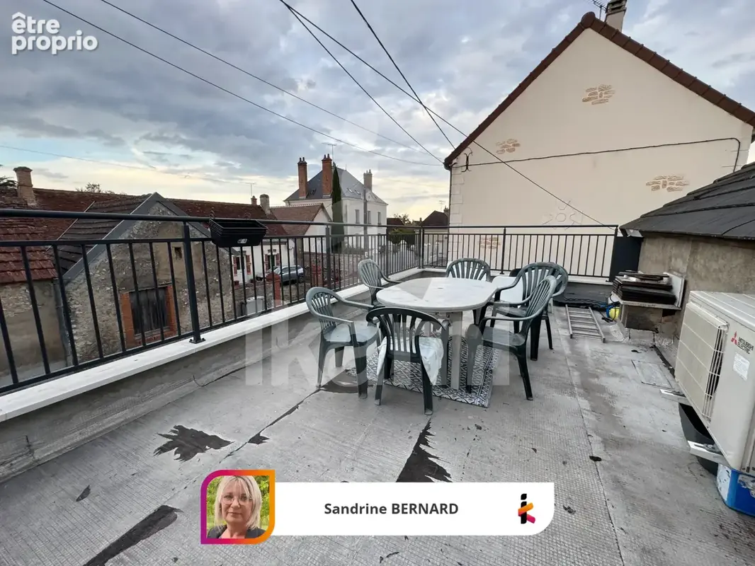 Maison rénovée de 124 m2 avec toit terrasse   Centre de Chabris - photo 18