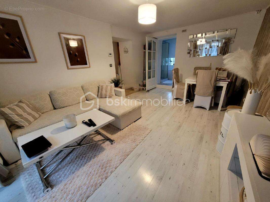 Maison à CLAYE-SOUILLY