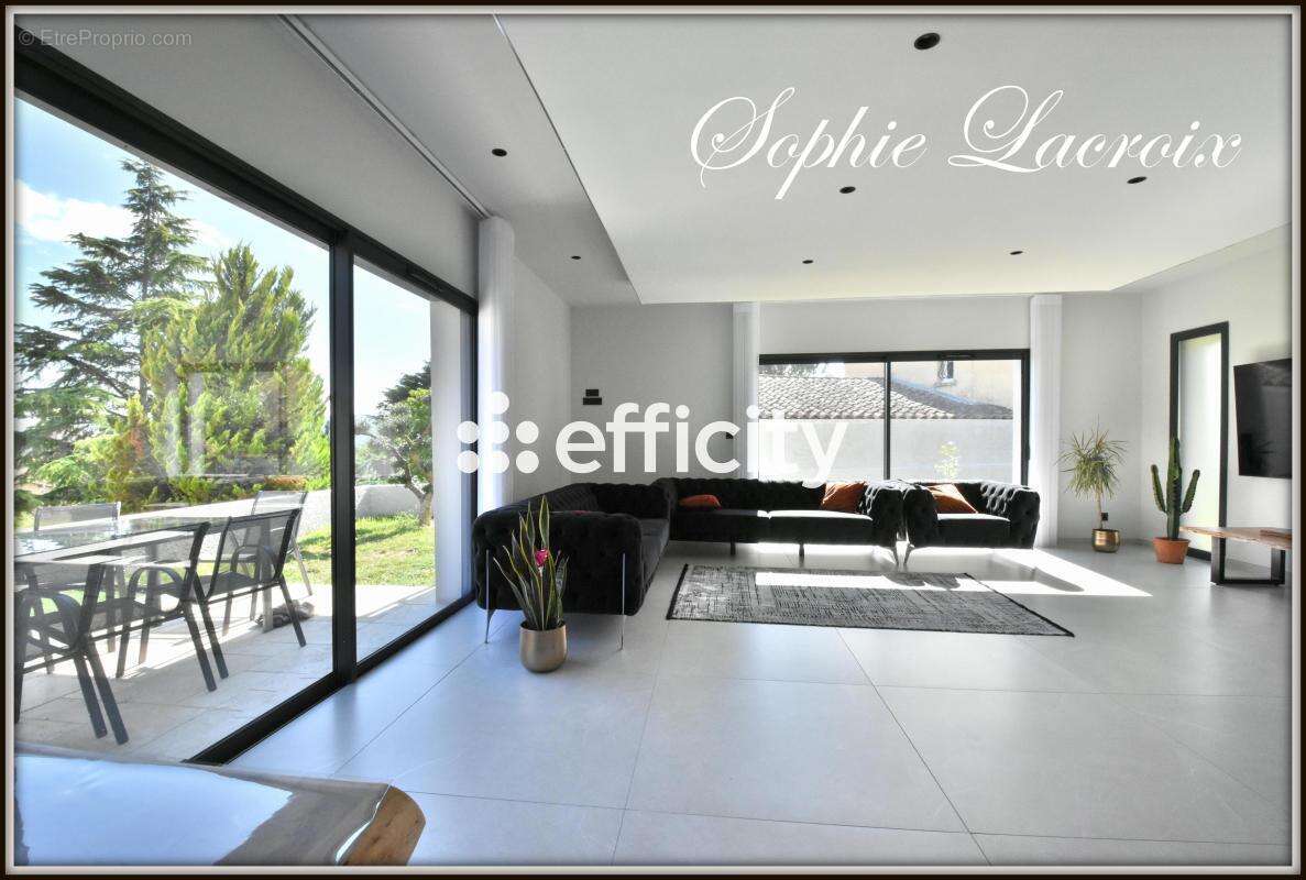 Maison 135 m² à Le Peage-De-Roussillon  - photo 3