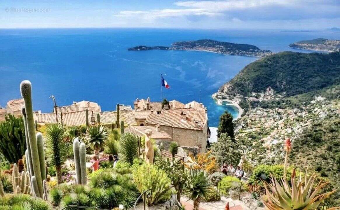 Appartement à EZE