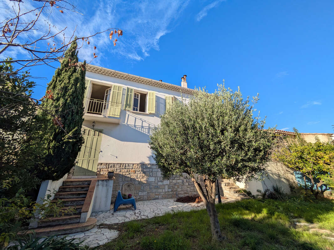 Maison à LA VALETTE-DU-VAR