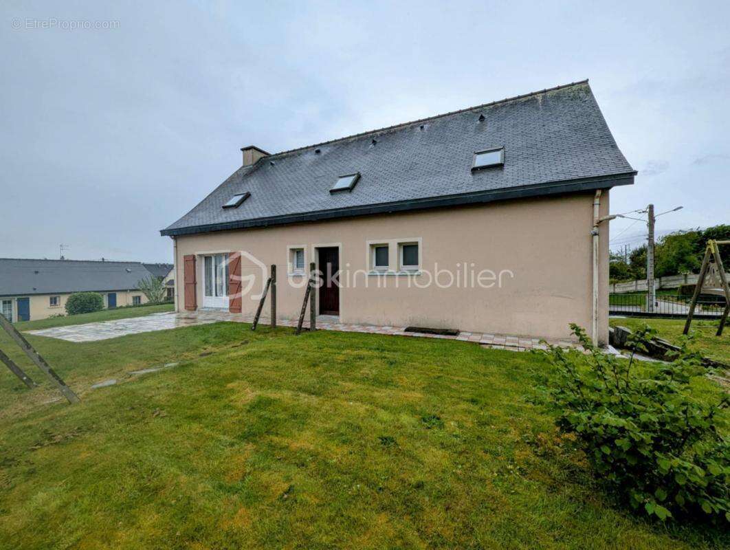 Maison à PLEINE-FOUGERES