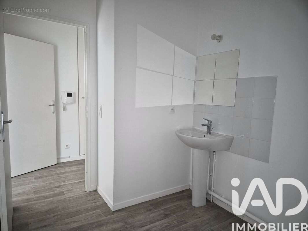 Photo 7 - Appartement à CORBEIL-ESSONNES