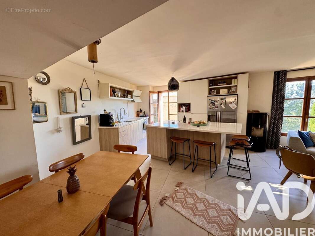 Photo 2 - Maison à VENTABREN