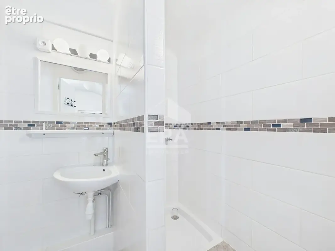 Vente - Anglet limite Biarritz - T2 -  42m² carrez/52m² utiles  cave et stationnement - photo 5
