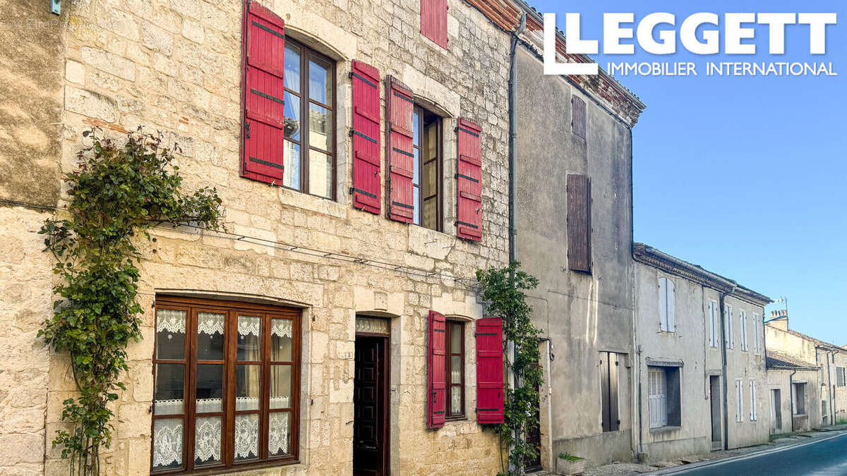 Maison à CASTELSAGRAT