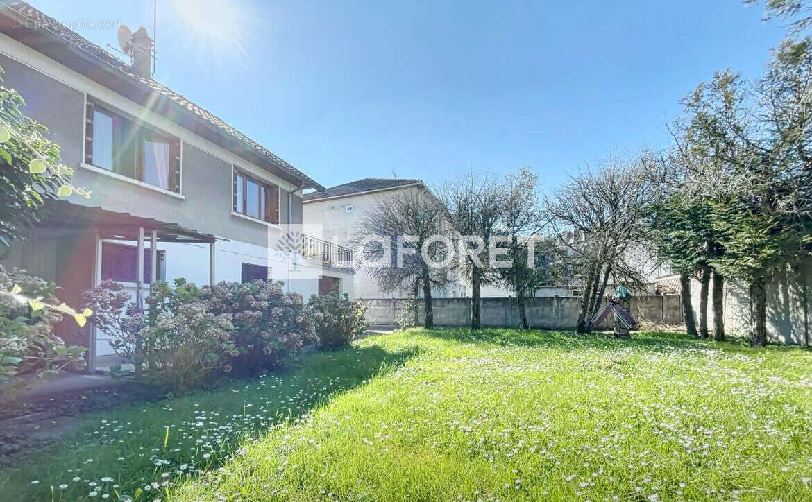 Maison à LE PLESSIS-TREVISE