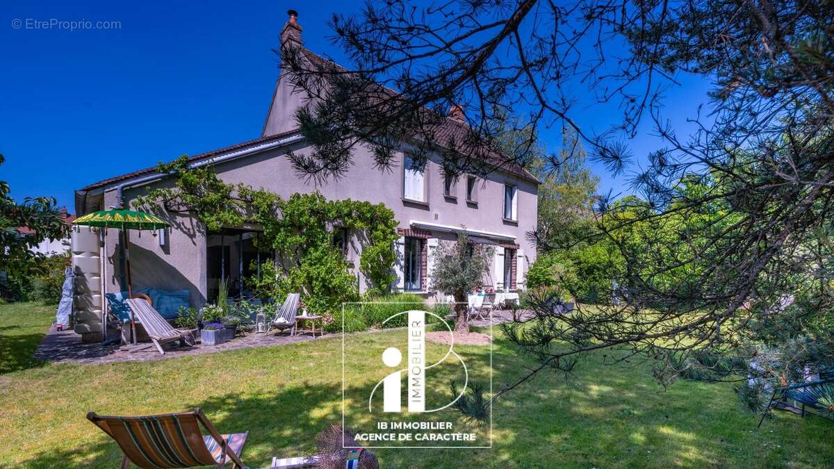 Maison à BOURRON-MARLOTTE