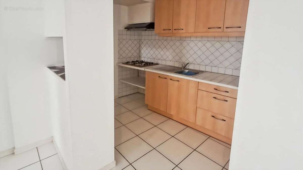 Appartement à CHATEAU-L'EVEQUE
