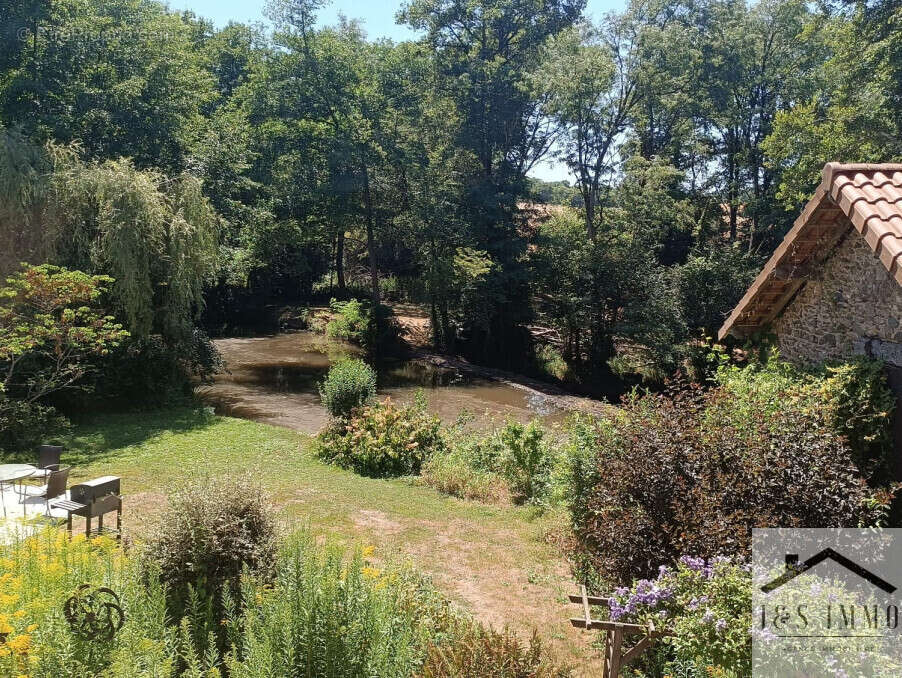 Maison à SAINT-MAURICE-DES-LIONS