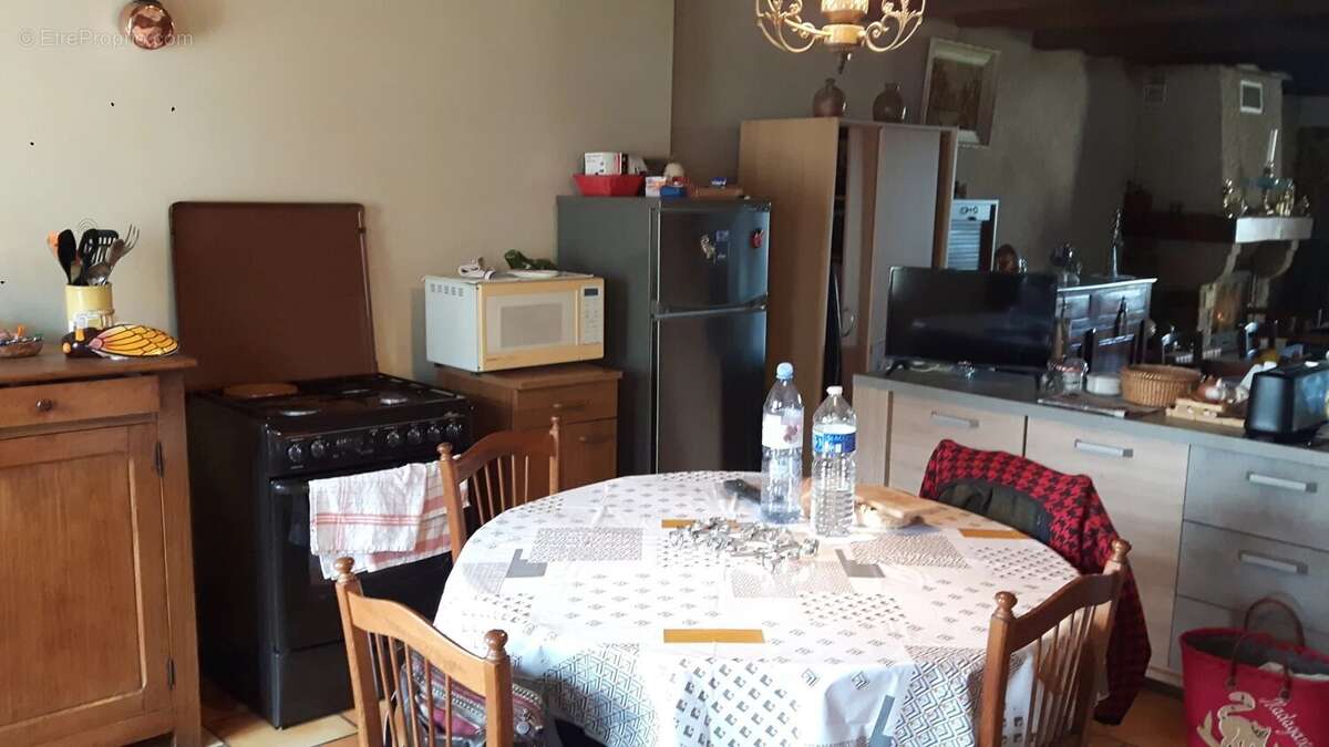 Maison à BUSSIERE-POITEVINE