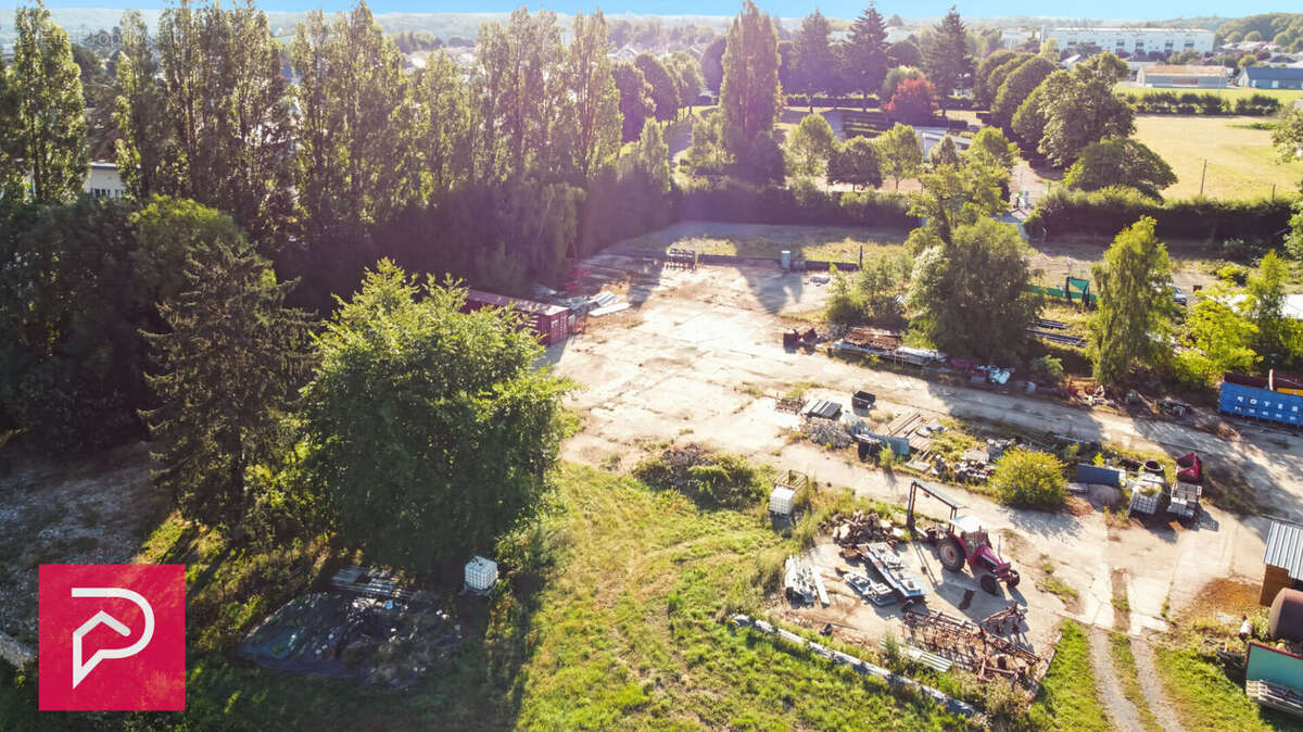 Terrain à BERNAY