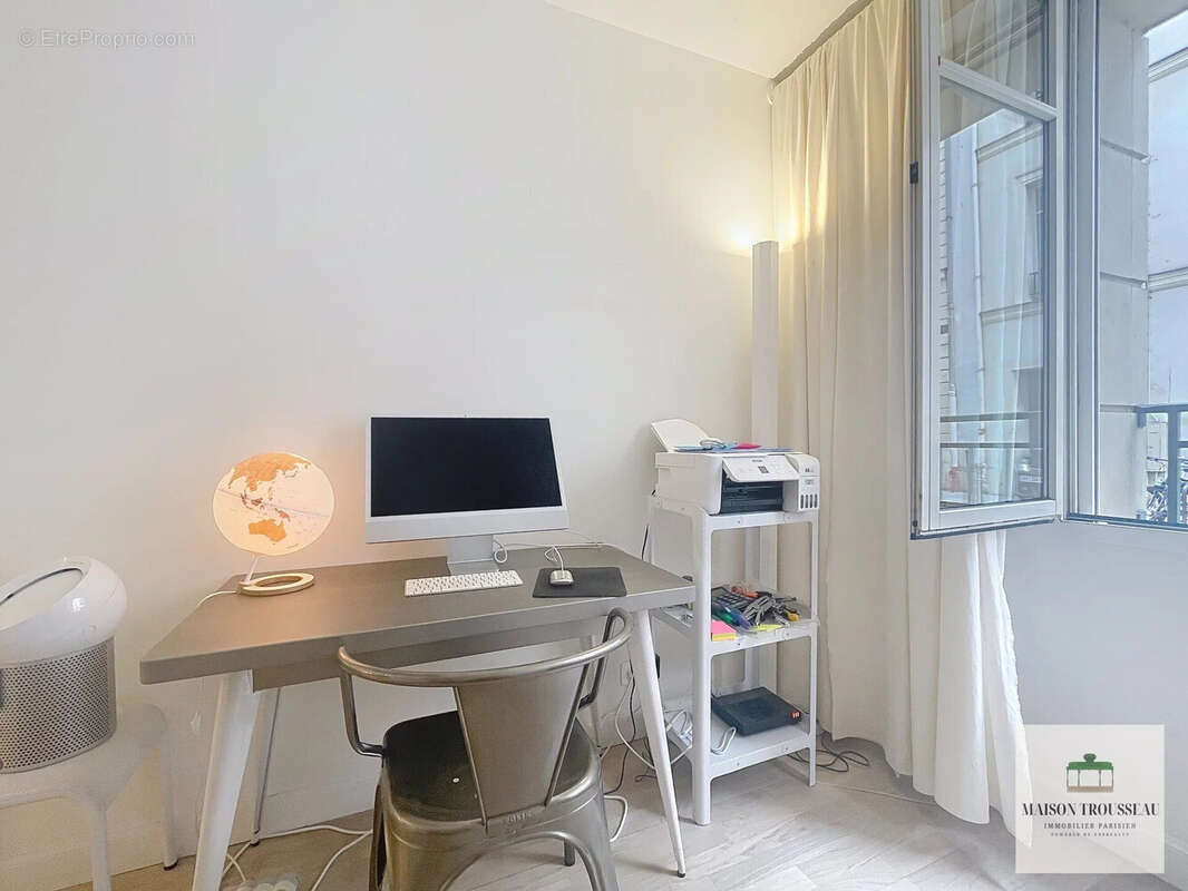 Appartement à PARIS-4E
