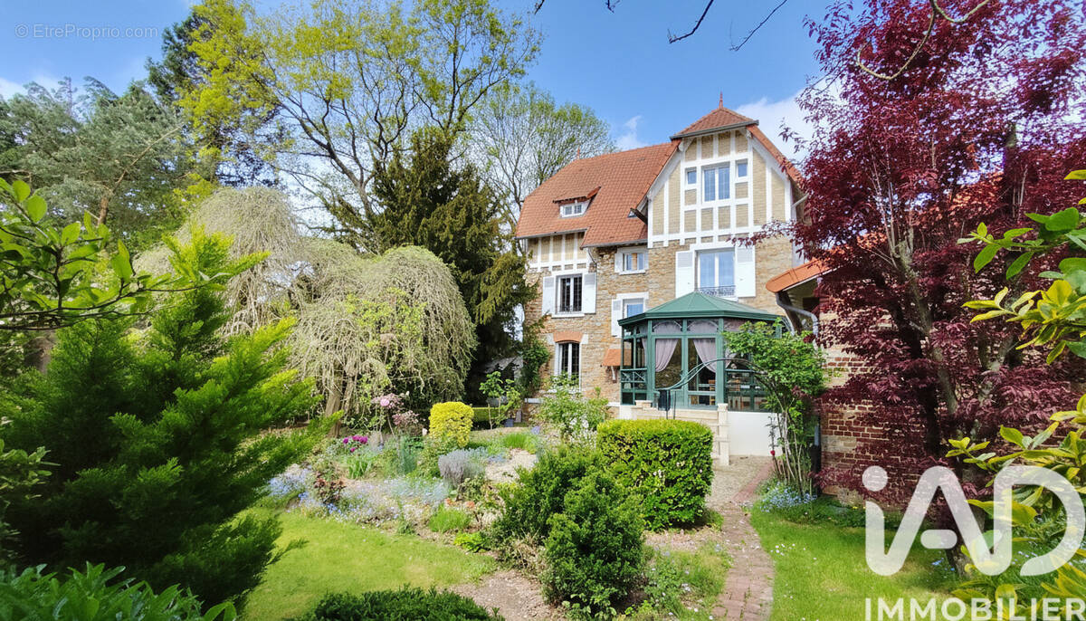 Photo 1 - Maison à EZANVILLE